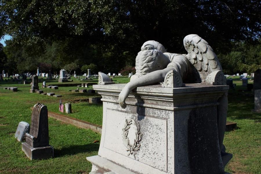 The Weeping Angel is one of the many sights to see during Tales from the Crypt tours.