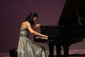 Feng showcased her skills on the piano for the talent portion of DYW.