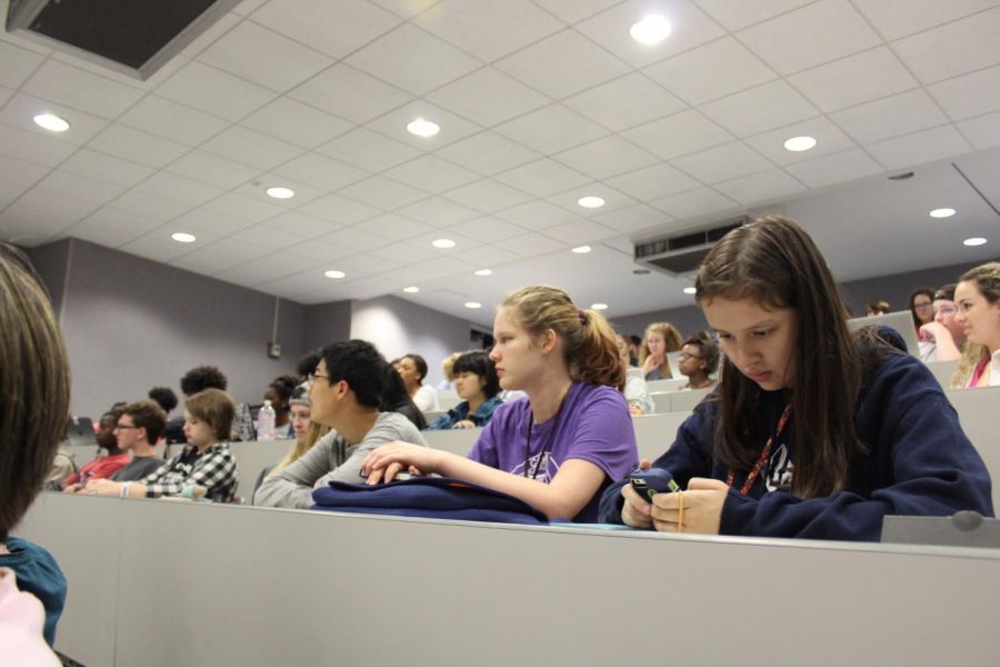 Numerous students attend the domestic violence seminar Thursday evening.