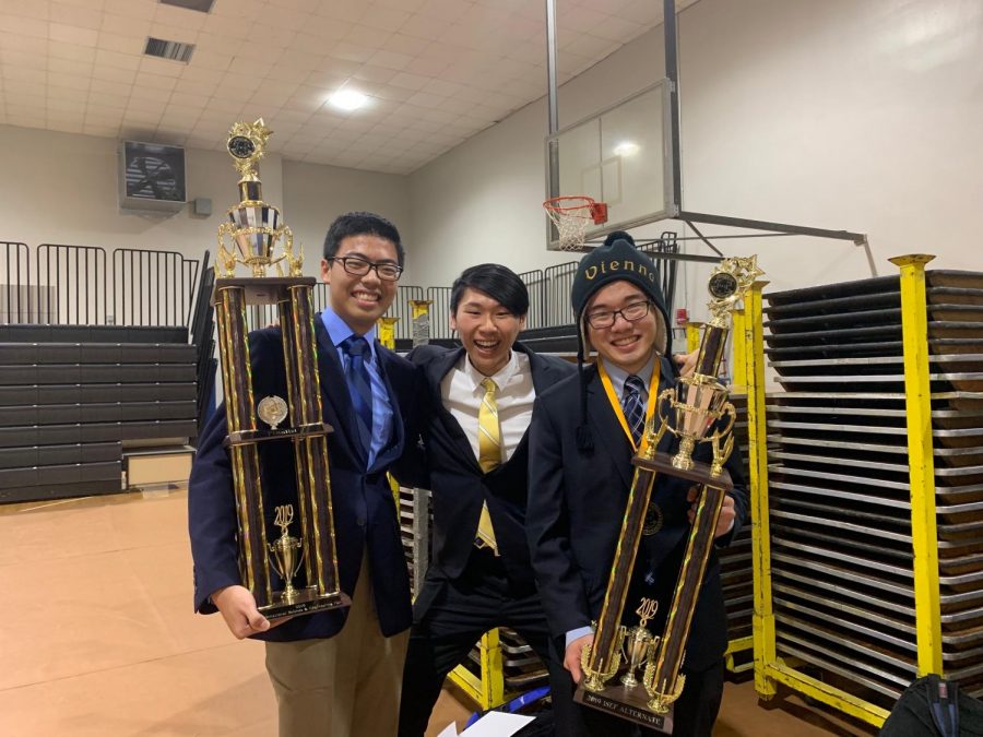 Lee (left) competed at the Mississippi State Science Fair alongside several classmates.