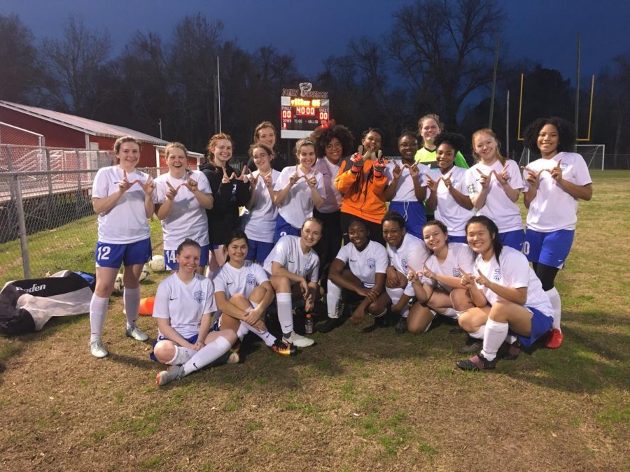 The Lady Waves won 7-0, and the Blue Waves lost 2-1.